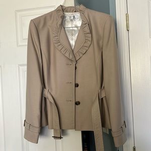 Women’s 2-piece set. Skirt and Blazer